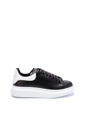 `Oversized` Sneakers
