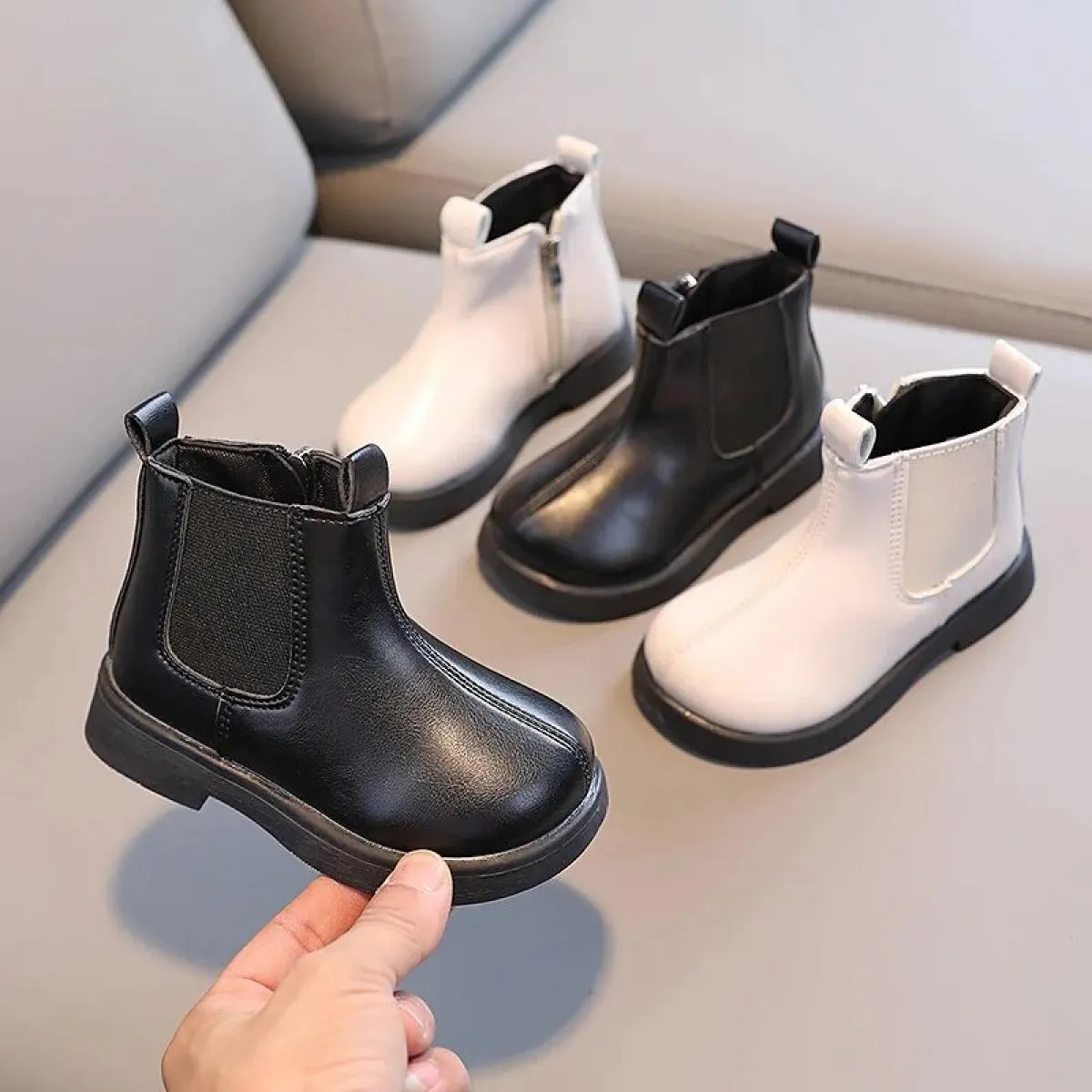Stivali moda per bambini Autunno Inverno Stivali di peluche caldi Infantili Scarpe casual in cotone Ragazze Ragazzi Retro Pu Lea